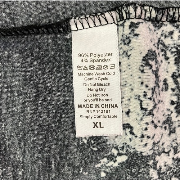 🧵2 L/S Shirts - LuLaRoe Hudson Bundle - Size XL👕 - Picture 12 of 12